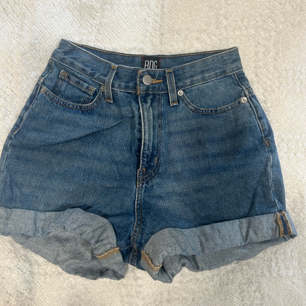 BDG Urban Outfitters Mom High Rise Cuffed Blue Denim Jean Shorts Size 25